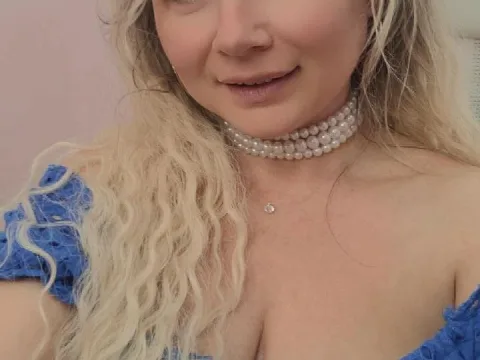 Watch Candy Queeen Live Adult Webcam Show - Free Sex Cam Stream
