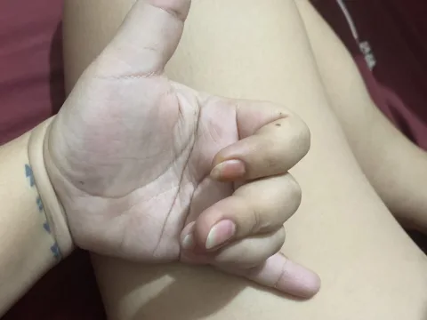 Watch Lovely Apple19 Live Adult Webcam Show - Free Sex Cam Stream