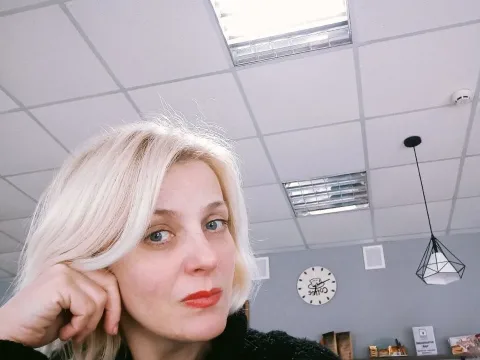 Watch MiaLove183 Live Adult Webcam Show - Free Sex Cam Stream