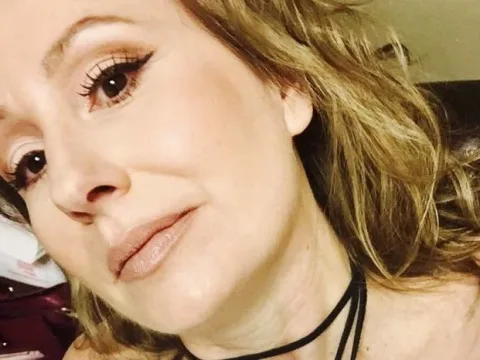 Watch Lisaisluscious Live Adult Webcam Show - Free Sex Cam Stream