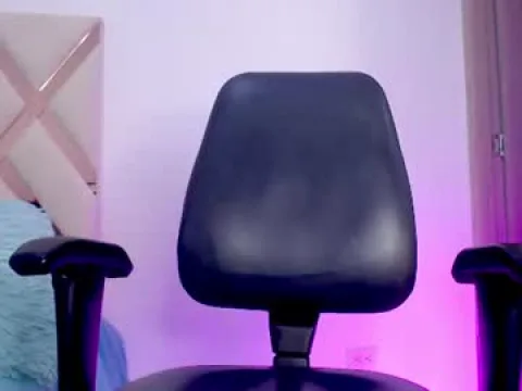 Watch Ari Offline Adult Webcam Show from Colombia - Free Sex Cam Stream