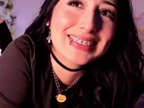 Watch Saralynnn Offline Adult Webcam Show from Colombia - Free Sex Cam Stream