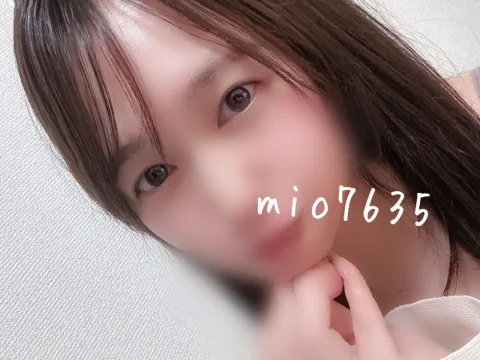 Watch Mio7635 Live Adult Webcam Show - Free Sex Cam Stream