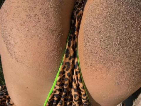 Watch JustLora Live Adult Webcam Show - Free Sex Cam Stream