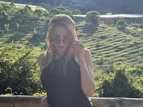 Watch Linda Ovalles Live Adult Webcam Show - Free Sex Cam Stream