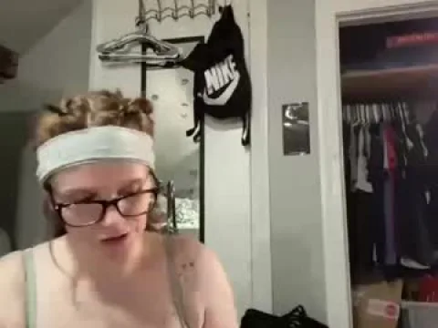 Watch TscottOQueenJozie Live Adult Webcam Show from United States - Free Sex Cam Stream