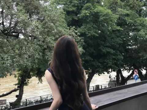 Watch Yanyan-L Live Adult Webcam Show - Free Sex Cam Stream
