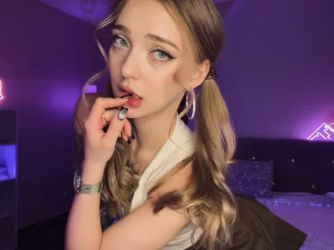 Watch Callme Eva Live Adult Webcam Show - Free Sex Cam Stream