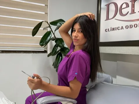 Watch Iris Cuteface Live Adult Webcam Show - Free Sex Cam Stream