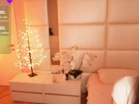 Watch Lilly Colins Offline Adult Webcam Show - Free Sex Cam Stream
