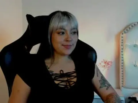 Watch Pollygrayy Offline Adult Webcam Show from Colombia - Free Sex Cam Stream