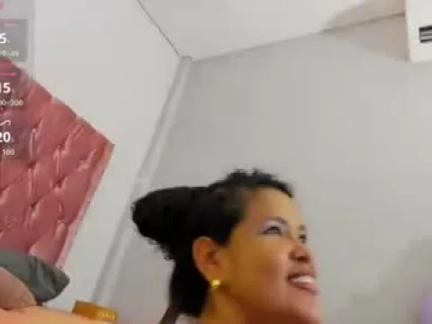 Watch AISHA  MOORE Offline Adult Webcam Show from Colombia - Free Sex Cam Stream