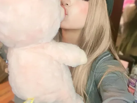 Watch Lunaapppp Live Adult Webcam Show - Free Sex Cam Stream