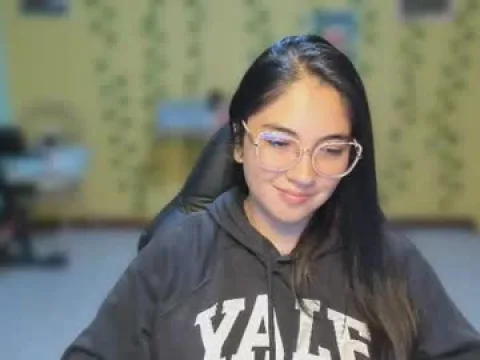 Watch Littleprety6969 Offline Adult Webcam Show from Colombia - Free Sex Cam Stream