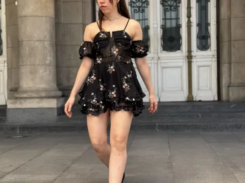 Watch IsabellaCamGirl Live Adult Webcam Show - Free Sex Cam Stream