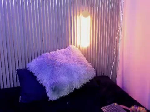 Watch Emma Live Adult Webcam Show from Colombia - Free Sex Cam Stream