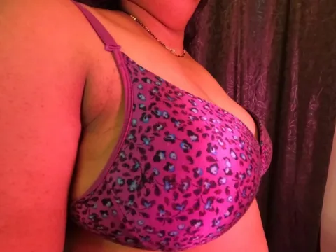 Watch UR Chocogirl Live Adult Webcam Show - Free Sex Cam Stream