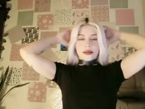 Watch Luckysapphire777 Offline Adult Webcam Show - Free Sex Cam Stream
