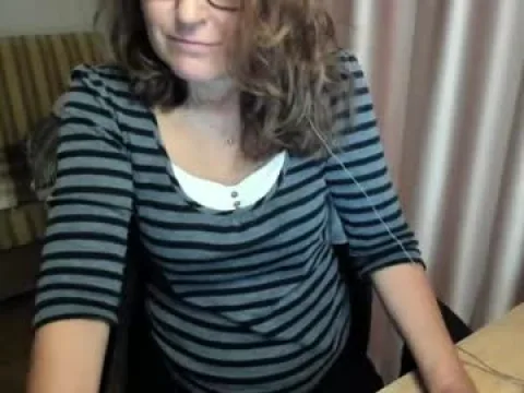 Watch Lauraoven1 Live Adult Webcam Show - Free Sex Cam Stream