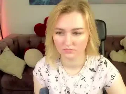 Watch Julia Offline Adult Webcam Show - Free Sex Cam Stream