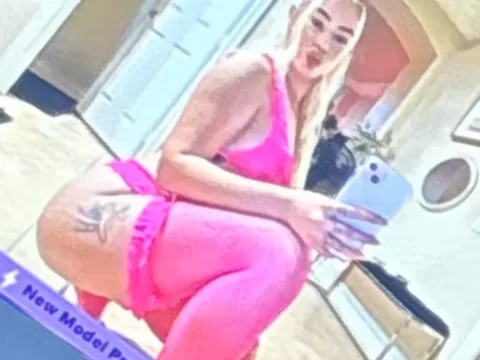 Watch Whitechocolate100M Live Adult Webcam Show - Free Sex Cam Stream