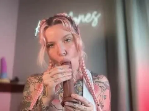 Watch kitt jones Live Adult Webcam Show from United States - Free Sex Cam Stream