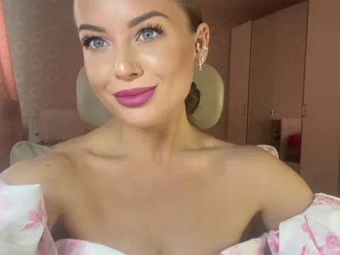 Watch Jennifer838 Live Adult Webcam Show - Free Sex Cam Stream