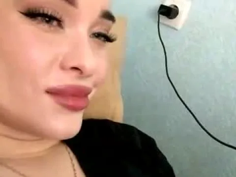 Watch Magggg658318 Offline Adult Webcam Show - Free Sex Cam Stream