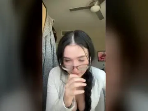 Watch Millie Saint Offline Adult Webcam Show from United States - Free Sex Cam Stream