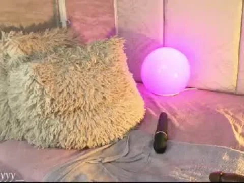 Watch maddy Offline Adult Webcam Show from Colombia - Free Sex Cam Stream