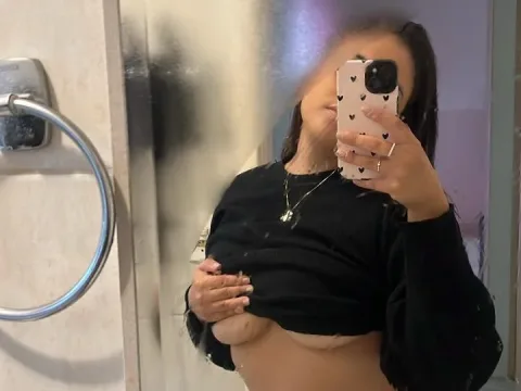 Watch Amorinha99 Live Adult Webcam Show - Free Sex Cam Stream