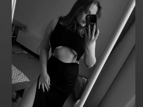 Watch Cutie0logy Live Adult Webcam Show - Free Sex Cam Stream