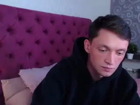 Watch Brandonray Offline Adult Webcam Show - Free Sex Cam Stream