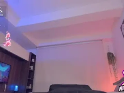 Watch Nicolette Tay Offline Adult Webcam Show - Free Sex Cam Stream