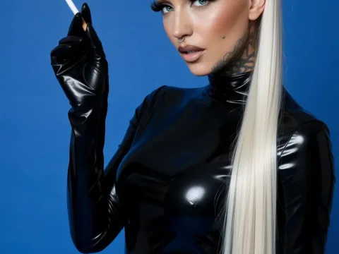 Watch RoxxyInk Live Adult Webcam Show - Free Sex Cam Stream