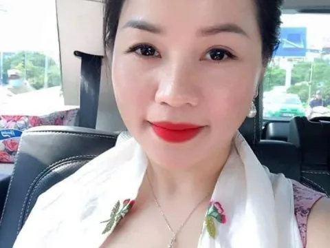Watch Jisoo-Li Live Adult Webcam Show - Free Sex Cam Stream
