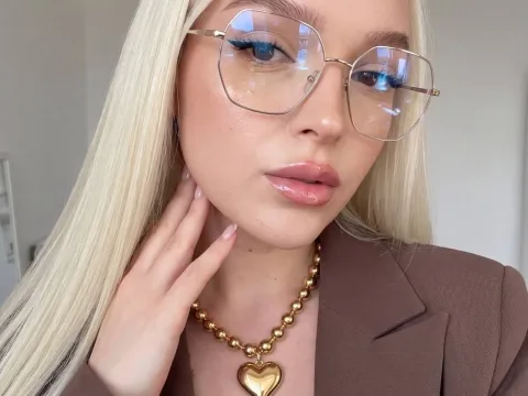 Watch Chamomile Live Adult Webcam Show - Free Sex Cam Stream