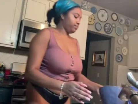 Watch BRATTY PRINCESS CHLOE Offline Adult Webcam Show from United States - Free Sex Cam Stream