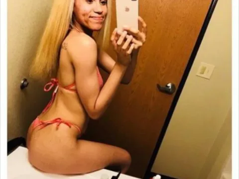 Watch Carlithefreak Offline Adult Webcam Show - Free Sex Cam Stream