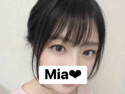 Watch Mia Land Live Adult Webcam Show - Free Sex Cam Stream