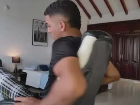 Watch michelg22 Offline Adult Webcam Show from Colombia - Free Sex Cam Stream