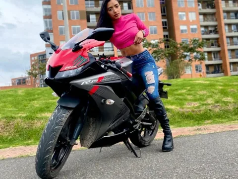 Watch AlinaArgii Live Adult Webcam Show - Free Sex Cam Stream