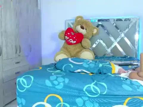 Watch hinattasmiler Offline Adult Webcam Show from Colombia - Free Sex Cam Stream
