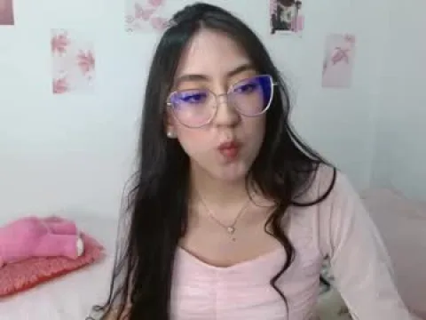 Watch Nessaa Live Adult Webcam Show - Free Sex Cam Stream