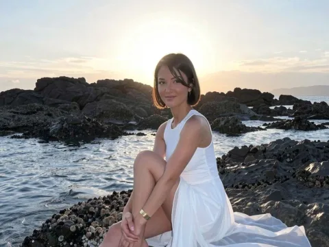 Watch EmmaHazee Live Adult Webcam Show - Free Sex Cam Stream