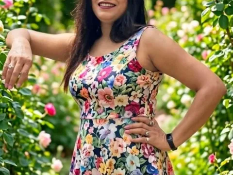 Watch AadikiAunty Live Adult Webcam Show - Free Sex Cam Stream