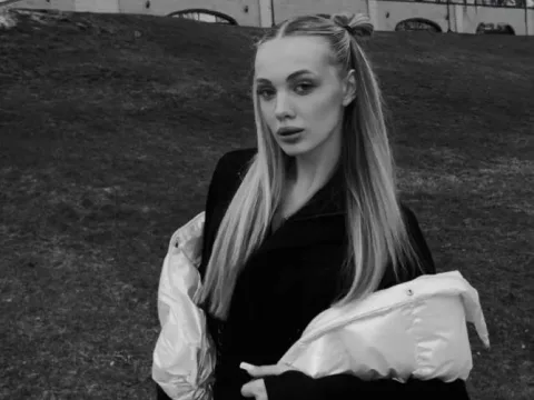 Watch MarietteSolina Live Adult Webcam Show - Free Sex Cam Stream