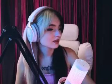 Watch Avriel Live Adult Webcam Show - Free Sex Cam Stream
