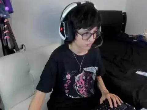 Watch Charlie Offline Adult Webcam Show - Free Sex Cam Stream
