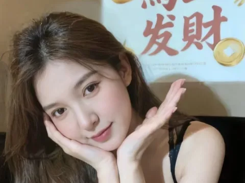 Watch Xinrui333 Live Adult Webcam Show - Free Sex Cam Stream